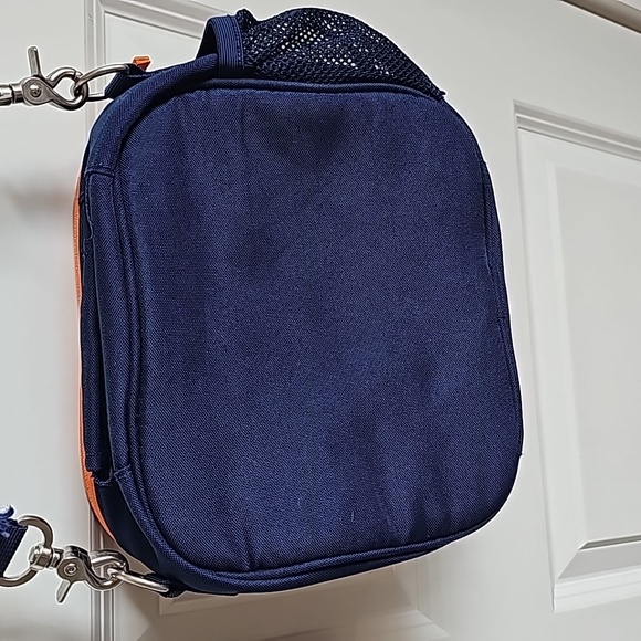 Pottery Barn Kids Crab And Stripe Lunchbox With Removable Strap - Picture 4 of 7